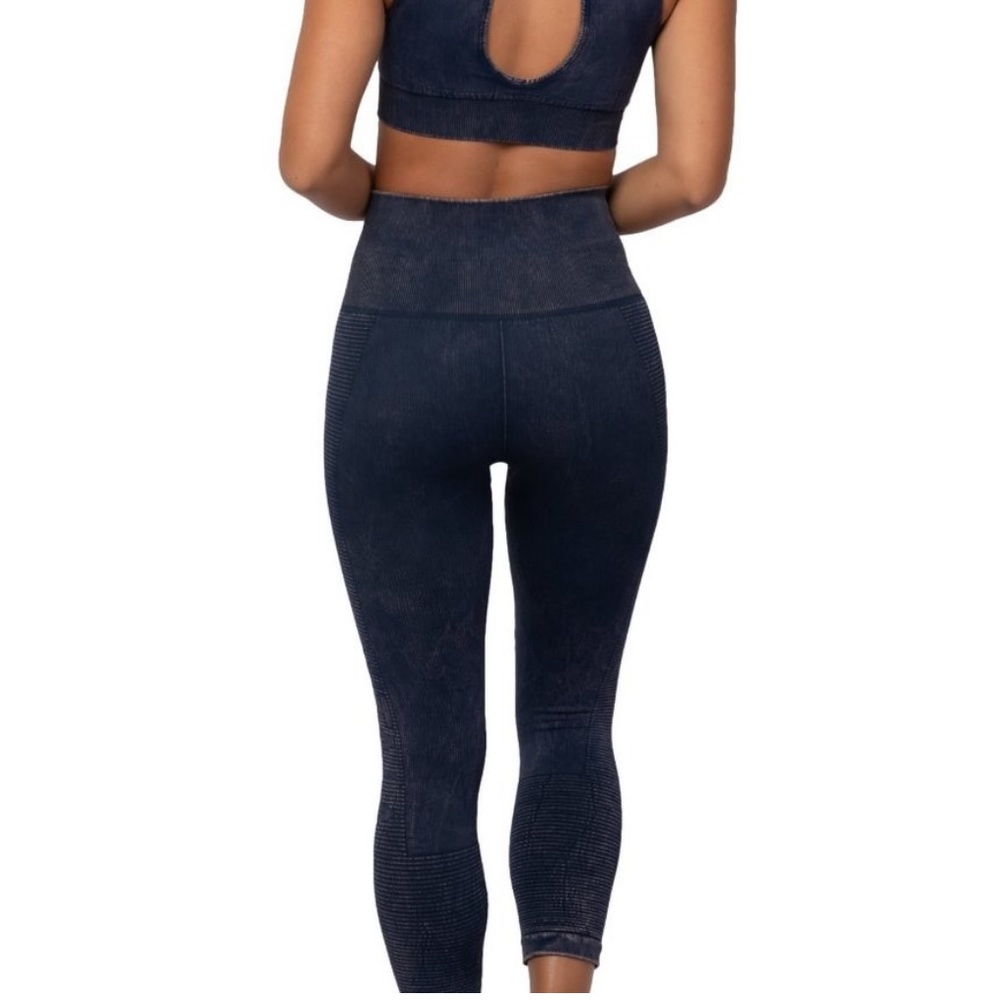 Vita LA REVOLVE Seamless Denim Blue Leggings BRAND NEW